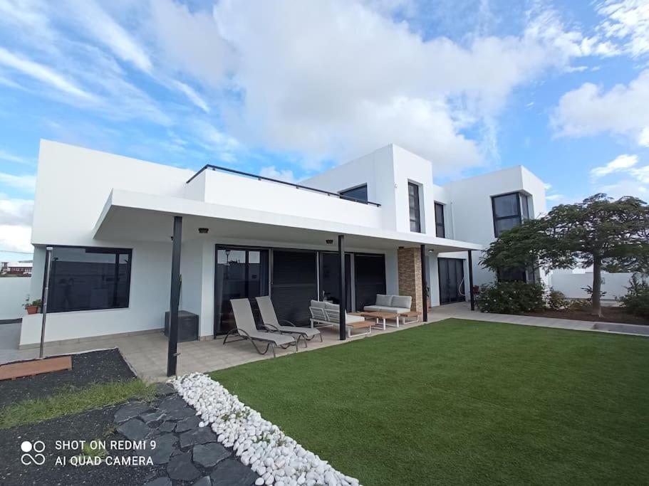 Villa Gehidy Teguise  Buitenkant foto
